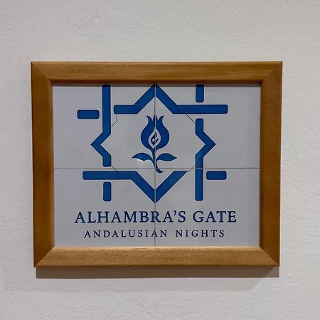 Alhambras Gate By Andalusian Nights Lejlighed *